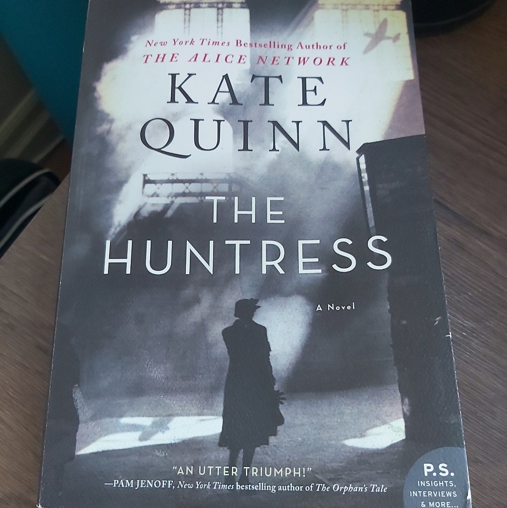 🤯2/$15 The Huntress by Kate Quinn paperback book